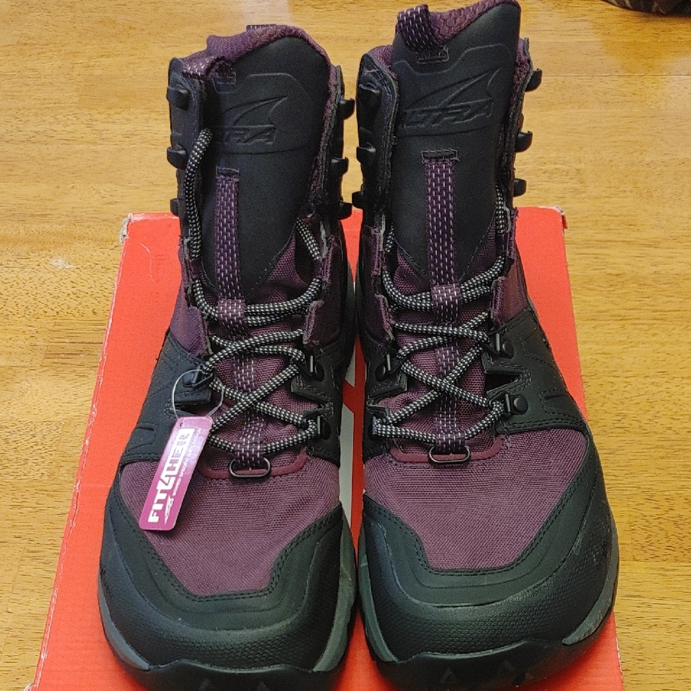 NIB Altra Tushar Hiking Boots, Women's 12